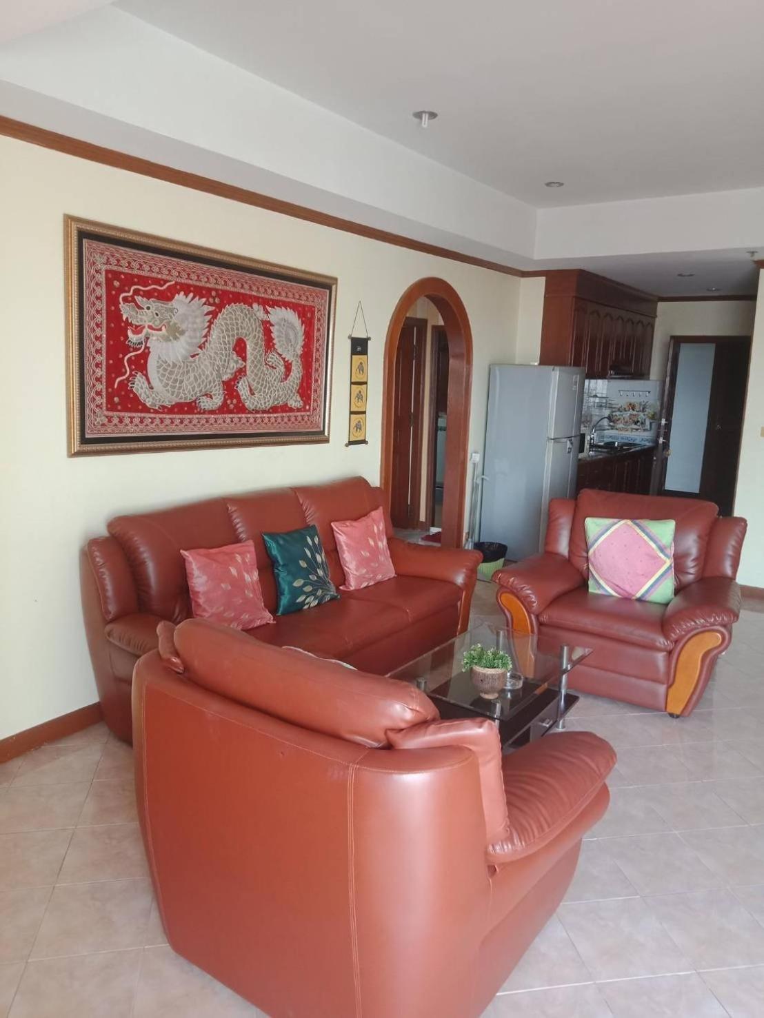 View Talay 2 Suite Apartments Pantai Jomtien Luaran gambar