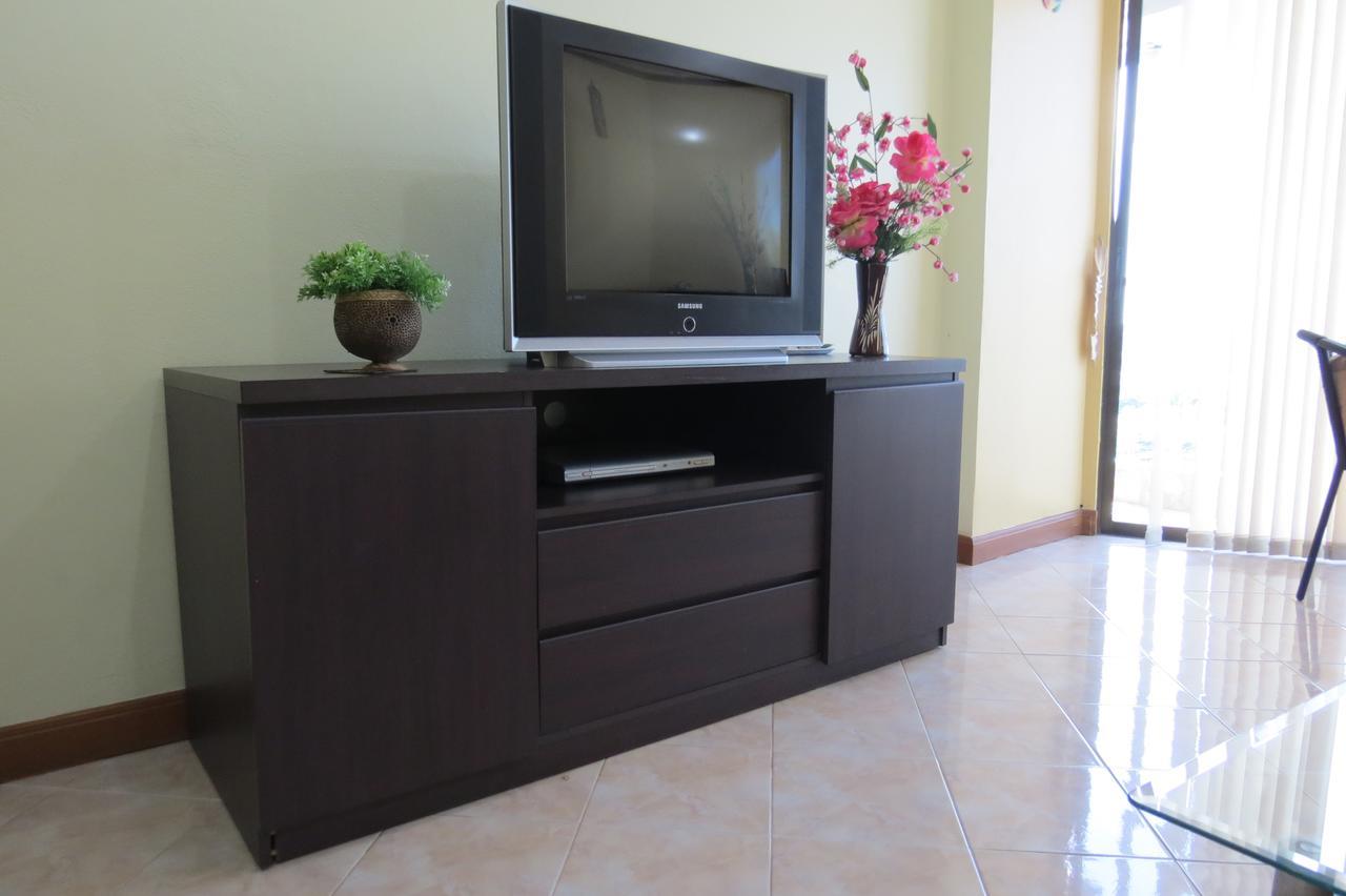 View Talay 2 Suite Apartments Pantai Jomtien Luaran gambar