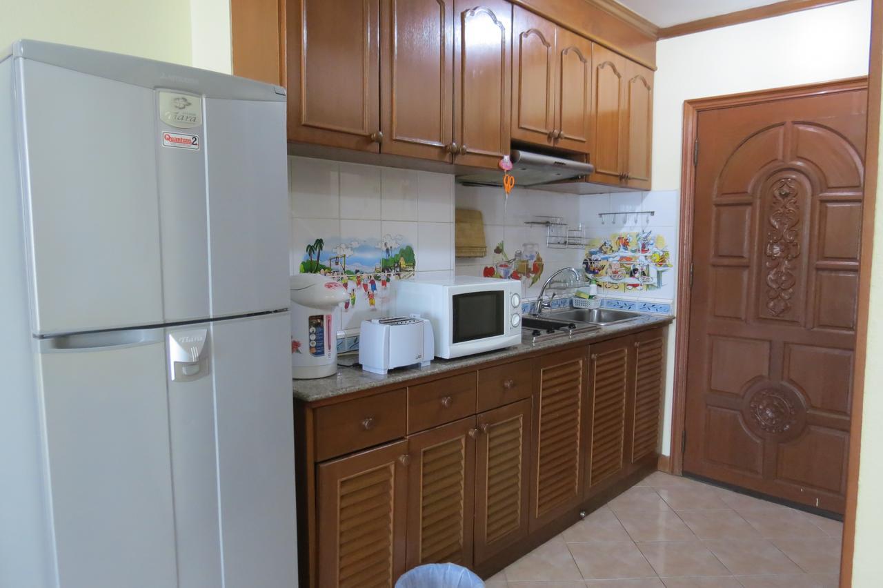 View Talay 2 Suite Apartments Pantai Jomtien Luaran gambar