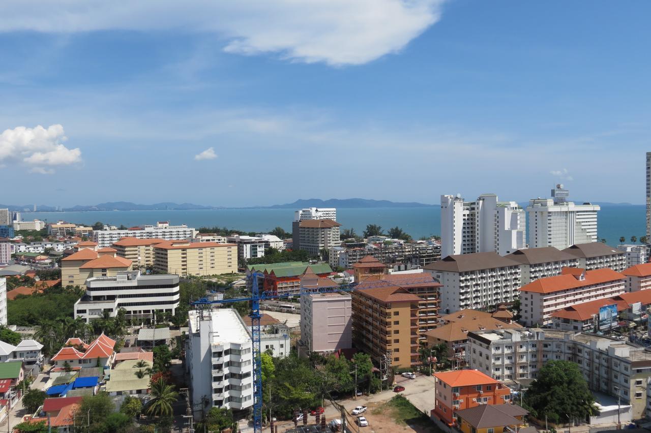 View Talay 2 Suite Apartments Pantai Jomtien Luaran gambar