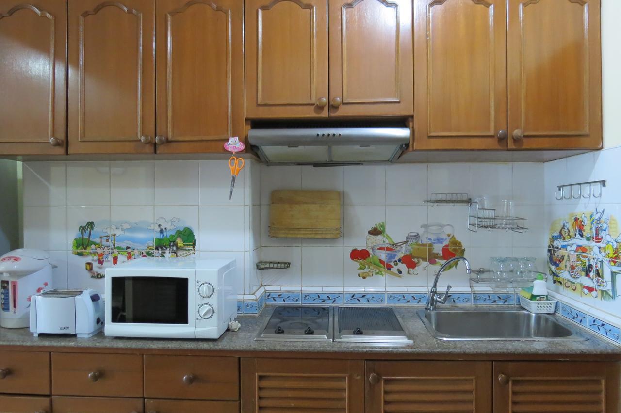 View Talay 2 Suite Apartments Pantai Jomtien Luaran gambar