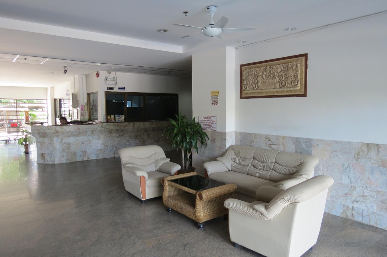 View Talay 2 Suite Apartments Pantai Jomtien Luaran gambar